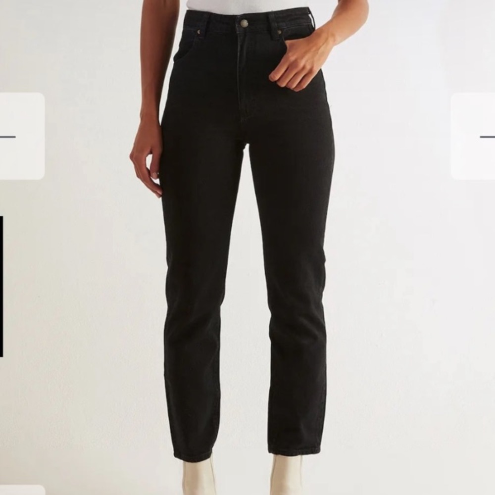 Rolla’s Dusters high rise slim jean size 25.